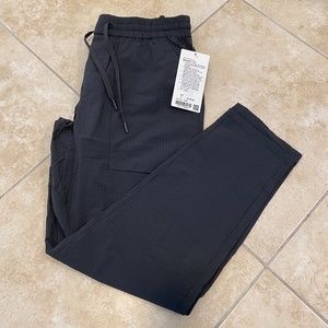 Worn-Lululemon Athletica Bowline Jogger Pant Gray